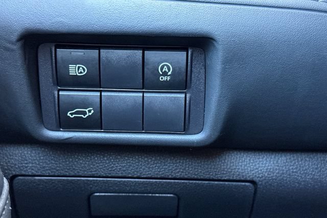 Used 2023 Toyota Highlander XLE FWD image 43