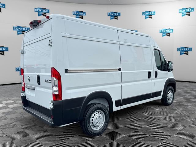 Used 2025 RAM ProMaster 2500 w/ Convenience Group image 5