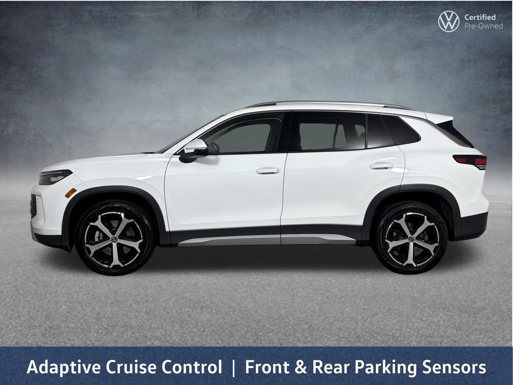 Used 2025 Volkswagen Tiguan SE AWD/4WD image 7