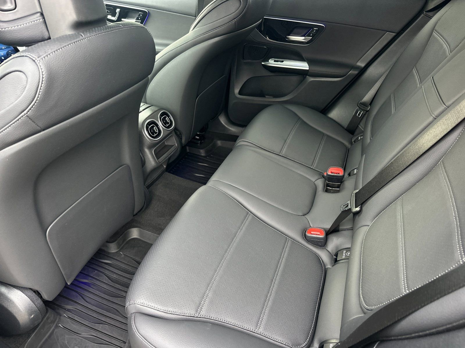 Certified 2026 Mercedes-Benz GLC 300 4MATIC image 12