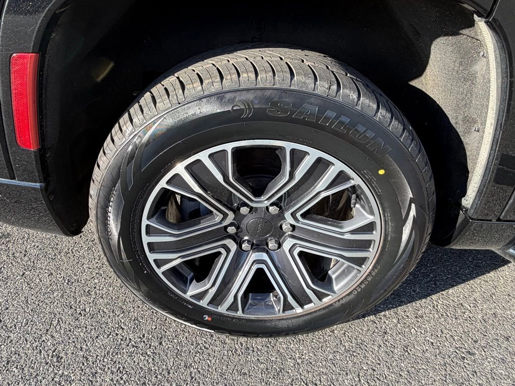 Certified 2024 Jeep Wagoneer Series II image 13