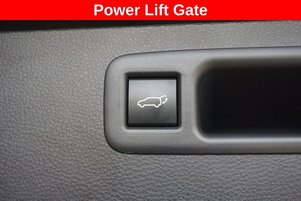 Used 2025 Toyota Highlander Limited AWD/4WD image 20