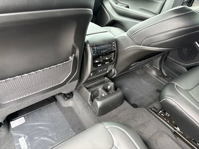 New 2026 Jeep Grand Cherokee L Limited AWD/4WD image 8
