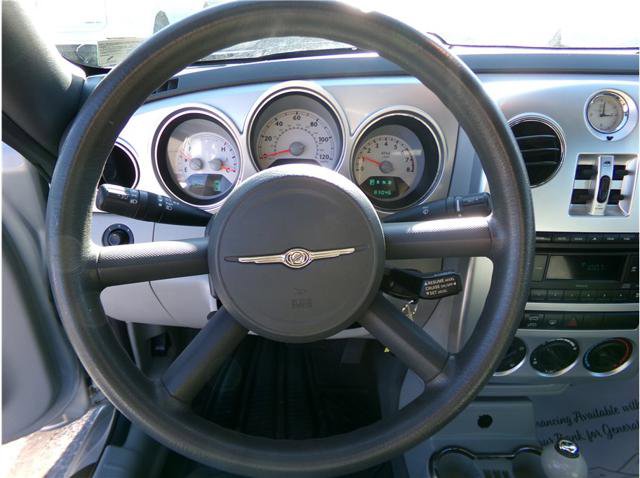 Used 2007 Chrysler PT Cruiser Convertible w/ Spring Special Group image 17