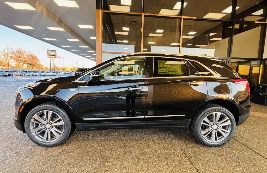 New 2025 Cadillac XT5 Premium Luxury w/ Technology Package image 3