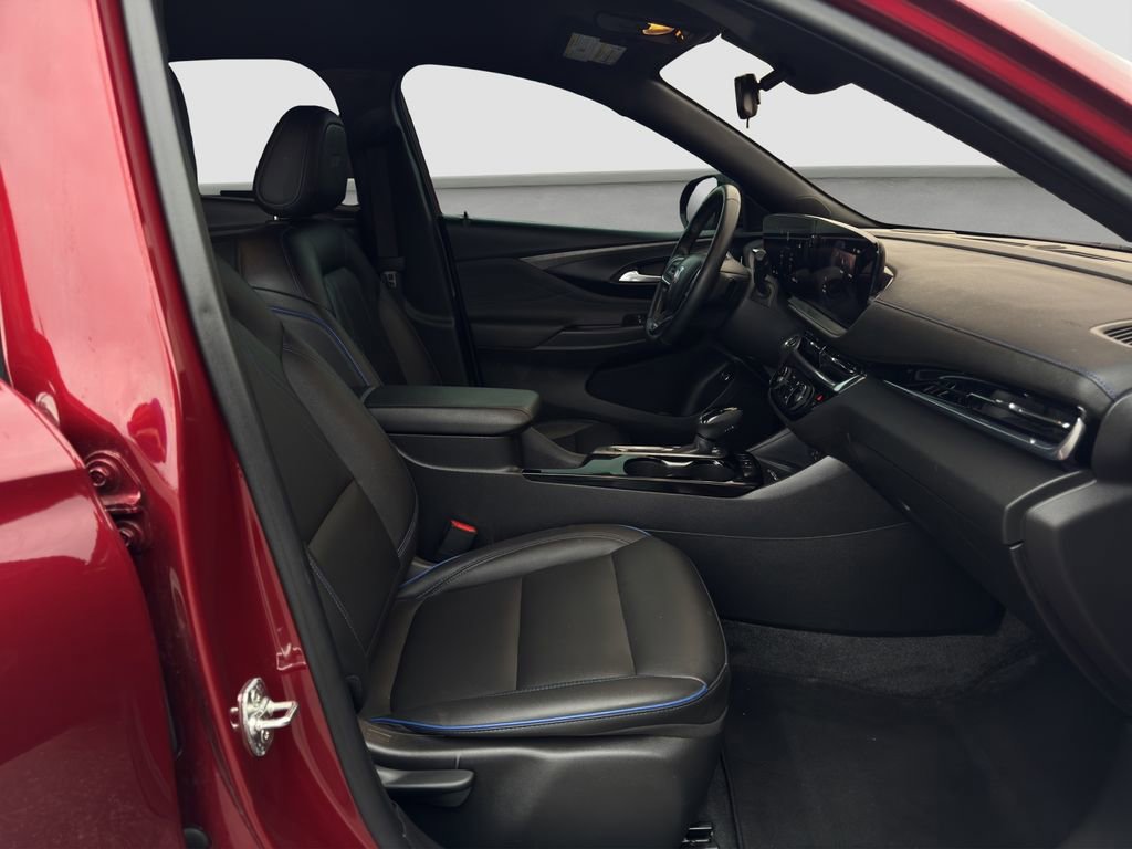 Used 2024 Buick Envista Sport Touring w/ Convenience II Package image 18