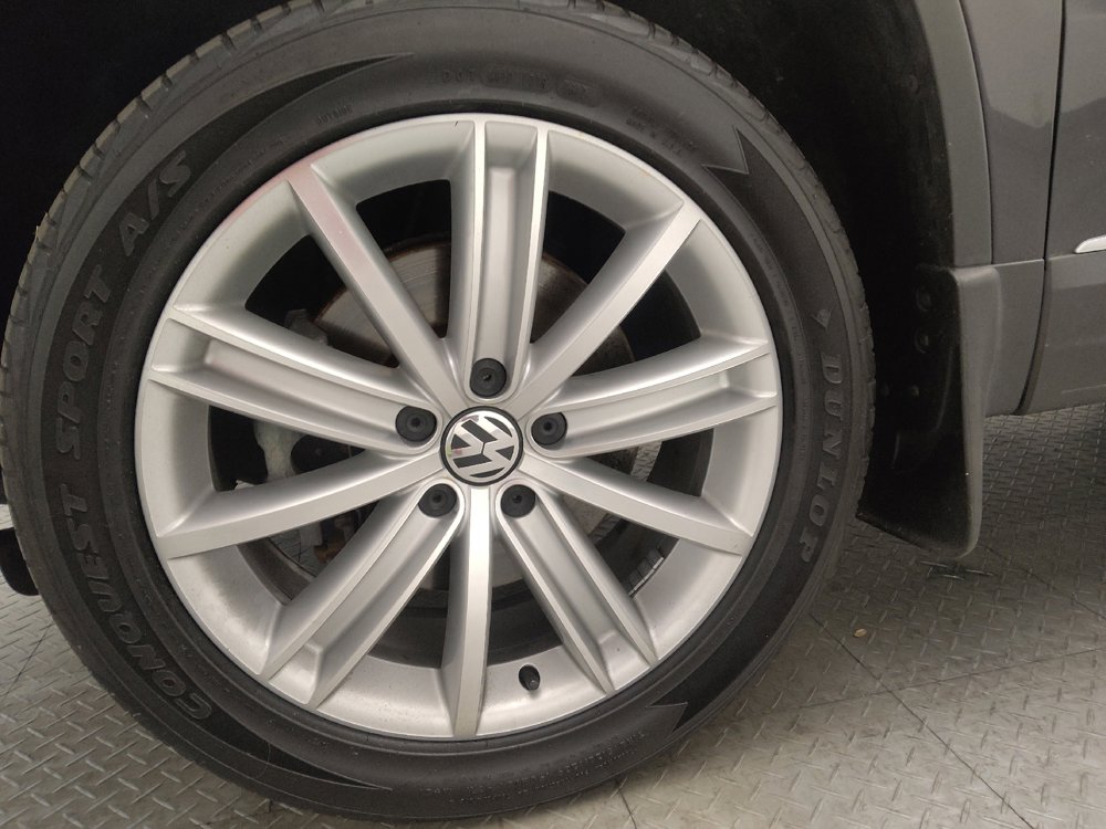 Used 2016 Volkswagen Tiguan SE image 31