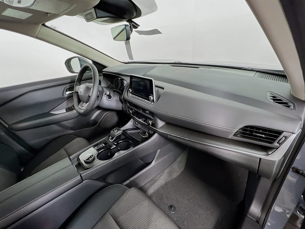 New 2026 Nissan Rogue SV AWD/4WD image 29