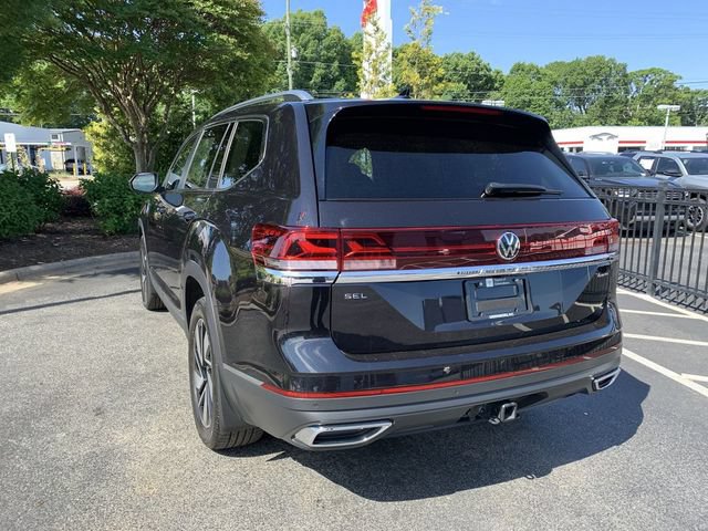 Used 2025 Volkswagen Atlas SEL AWD/4WD image 6