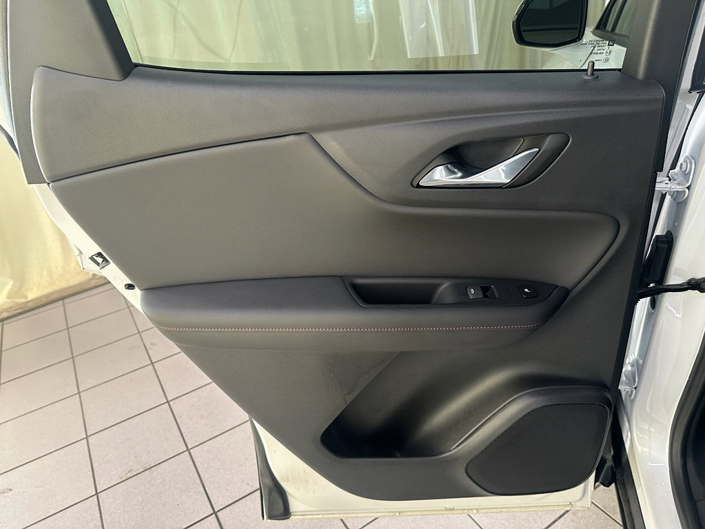 Certified 2025 Chevrolet Blazer RS w/ Enhanced Convenience Package AWD/4WD image 34