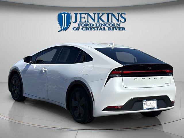 Used 2024 Toyota Prius LE image 11