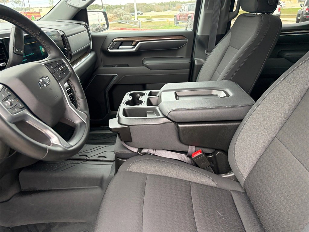 Used 2025 Chevrolet Silverado 1500 RST w/ LPO, Dark Essentials Package image 7