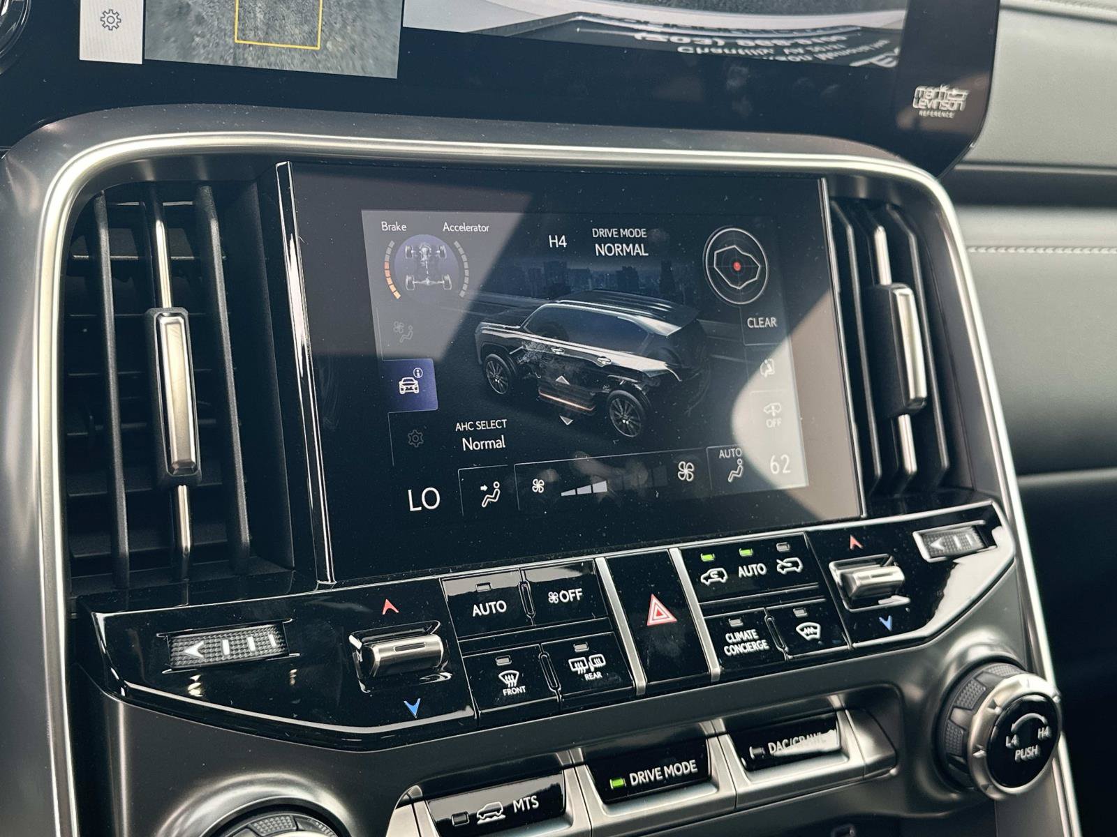 New 2026 Lexus LX 700h Luxury w/ Appearance Package AWD/4WD image 13