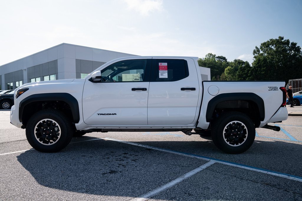 New 2025 Toyota Tacoma TRD Off-Road image 4