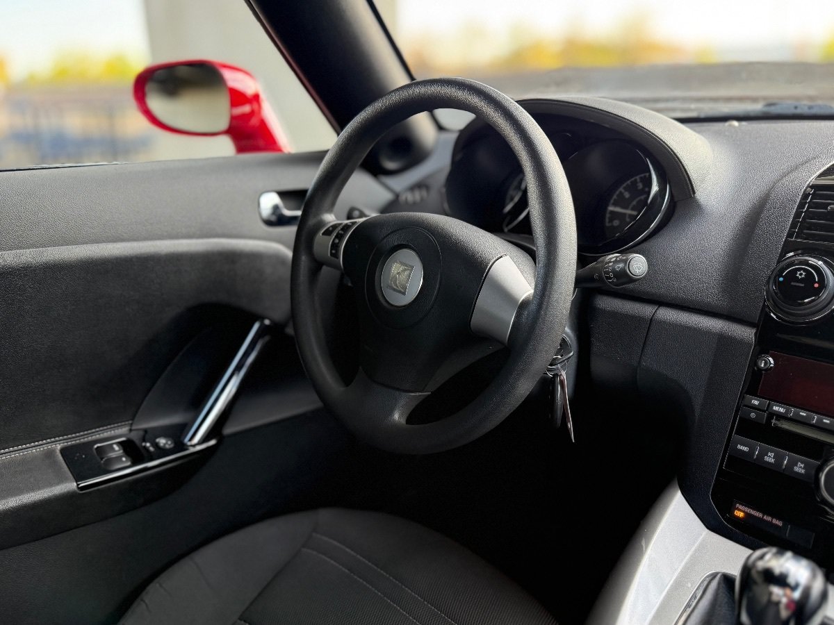 Used 2007 Saturn Sky RWD image 20
