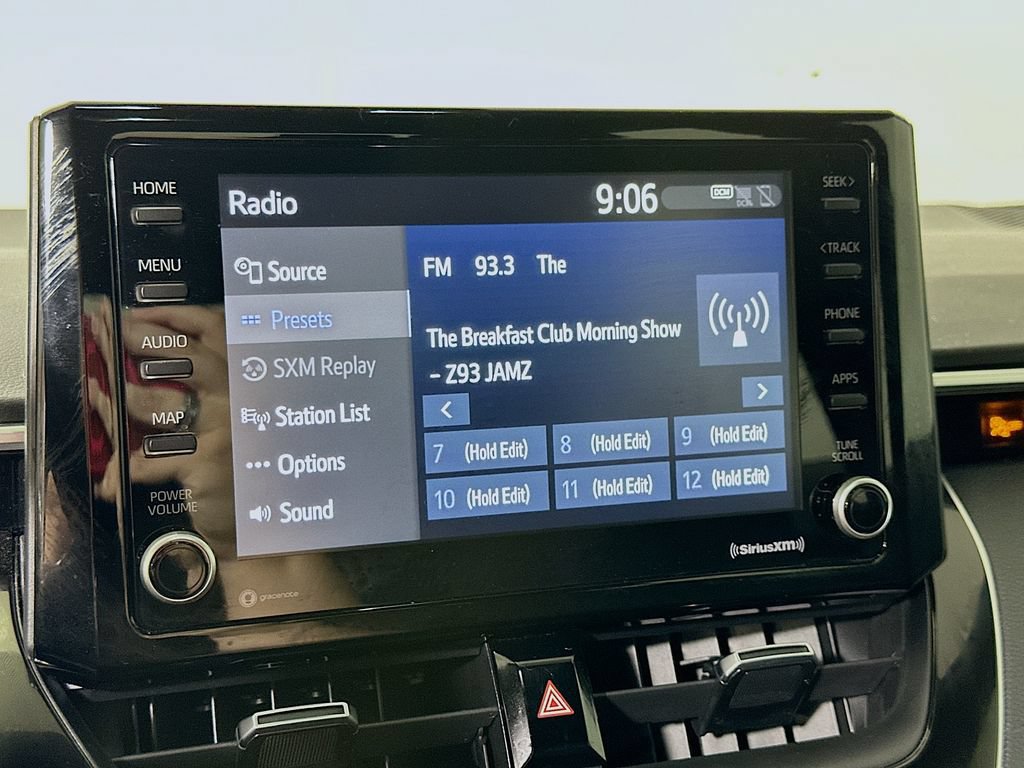 Used 2022 Toyota Corolla SE FWD image 28