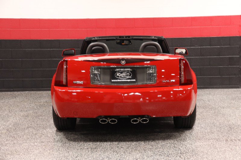 Used 2007 Cadillac XLR RWD image 32
