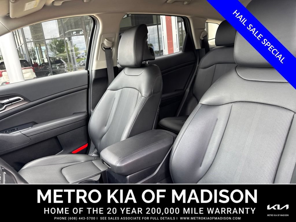 Used 2026 Kia Sportage EX FWD image 15