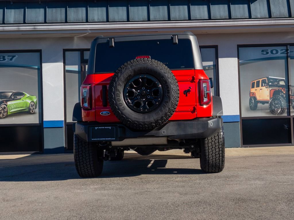 Used 2023 Ford Bronco Wildtrak image 8