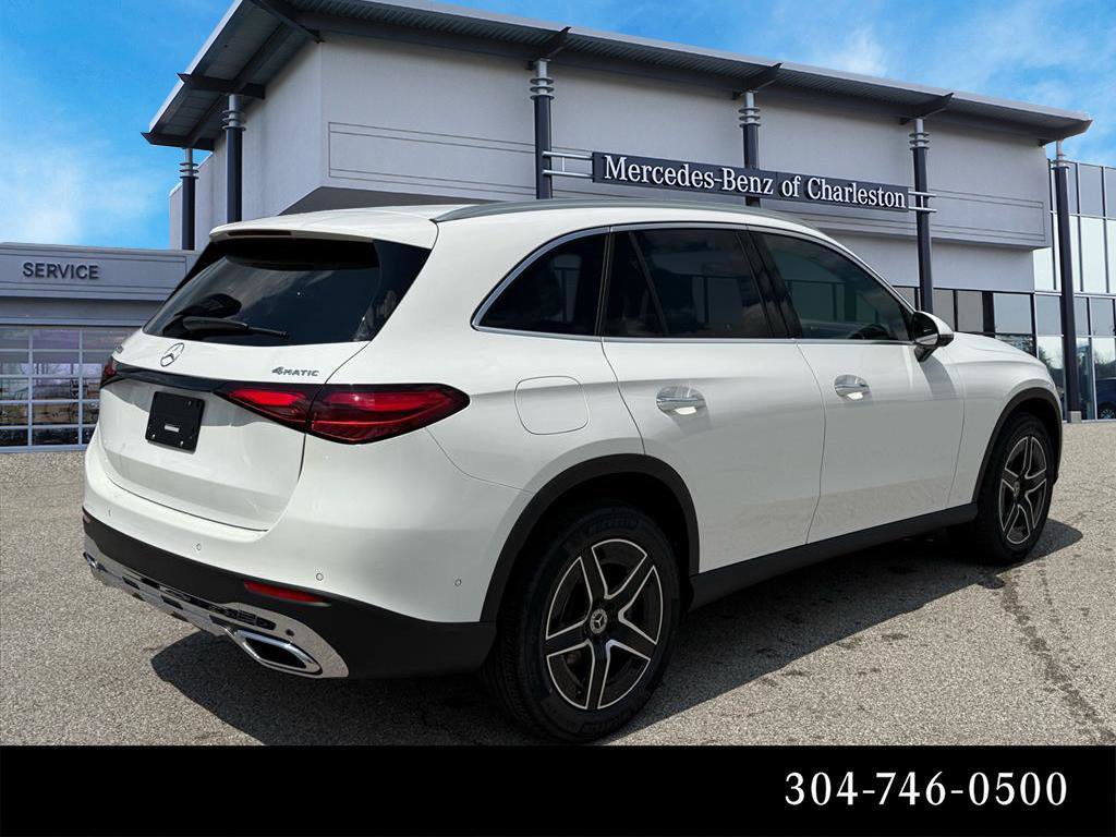 Used 2027 Mercedes-Benz GLC 300 4MATIC image 3