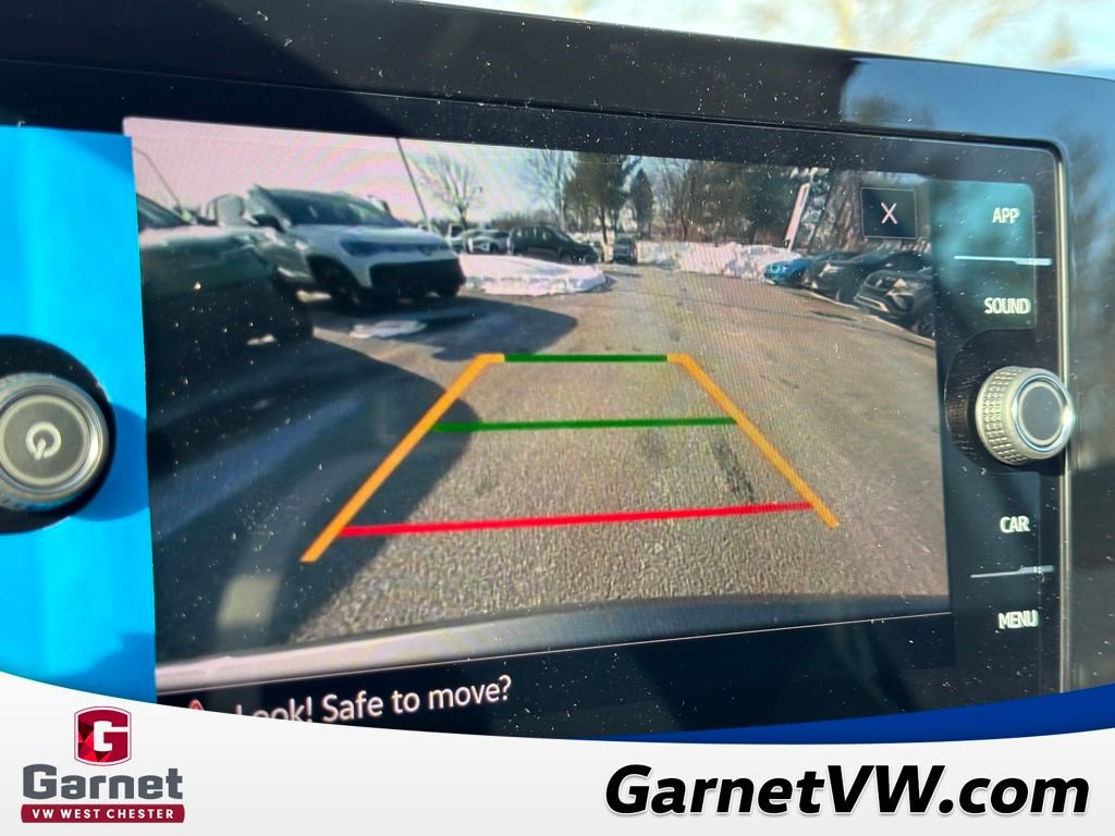 New 2026 Volkswagen Taos SE image 15