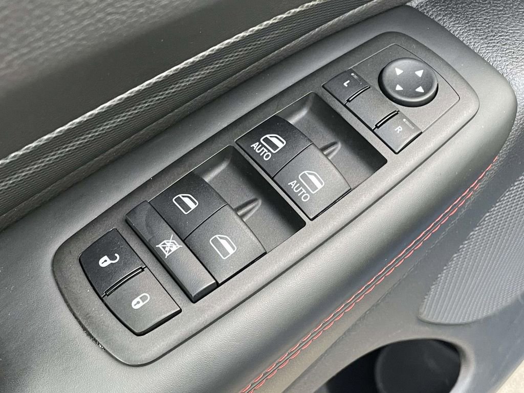 Used 2024 Dodge Durango GT image 6