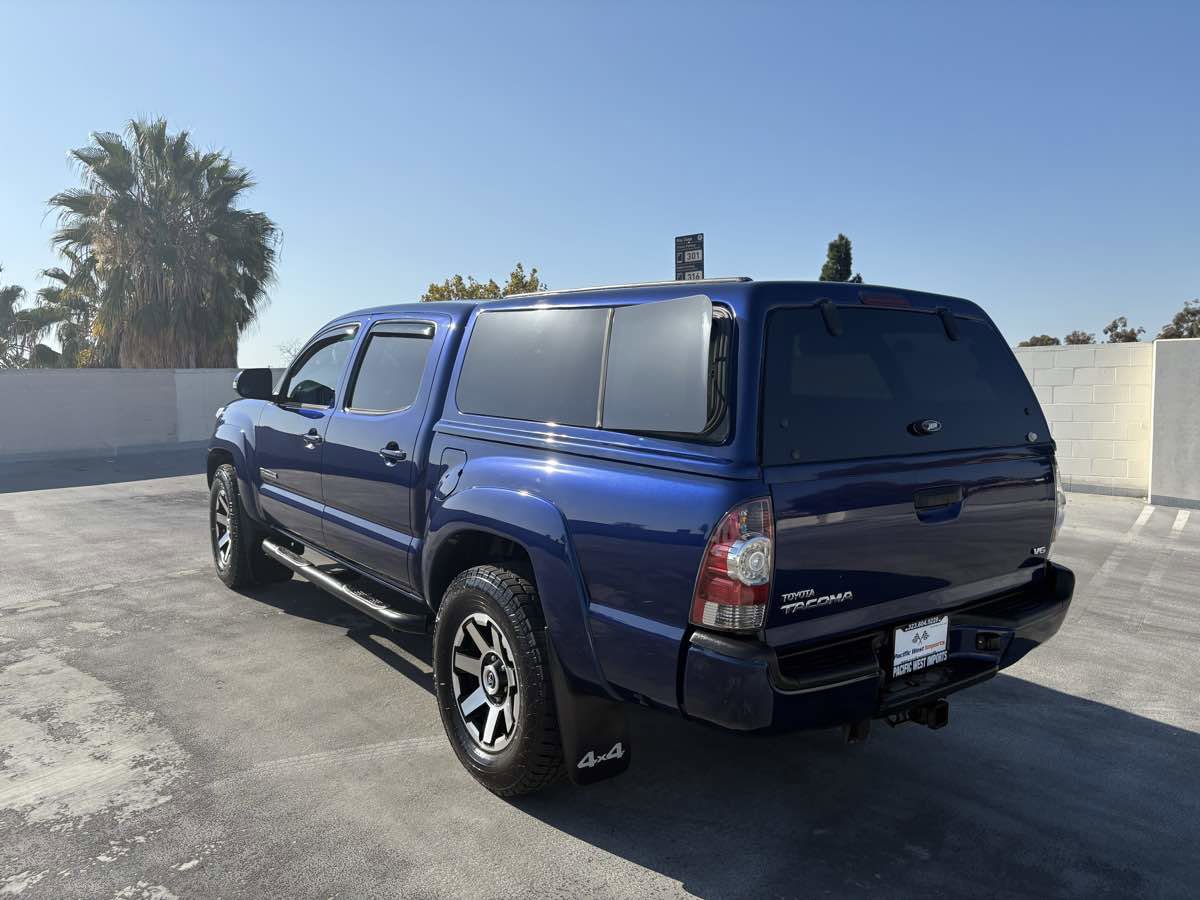 Used 2015 Toyota Tacoma 4x4 Double Cab w/ TRD Sport Package image 13