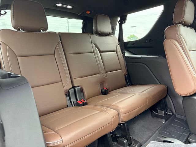 Used 2021 Chevrolet Tahoe High Country w/ Premium Package AWD/4WD image 17