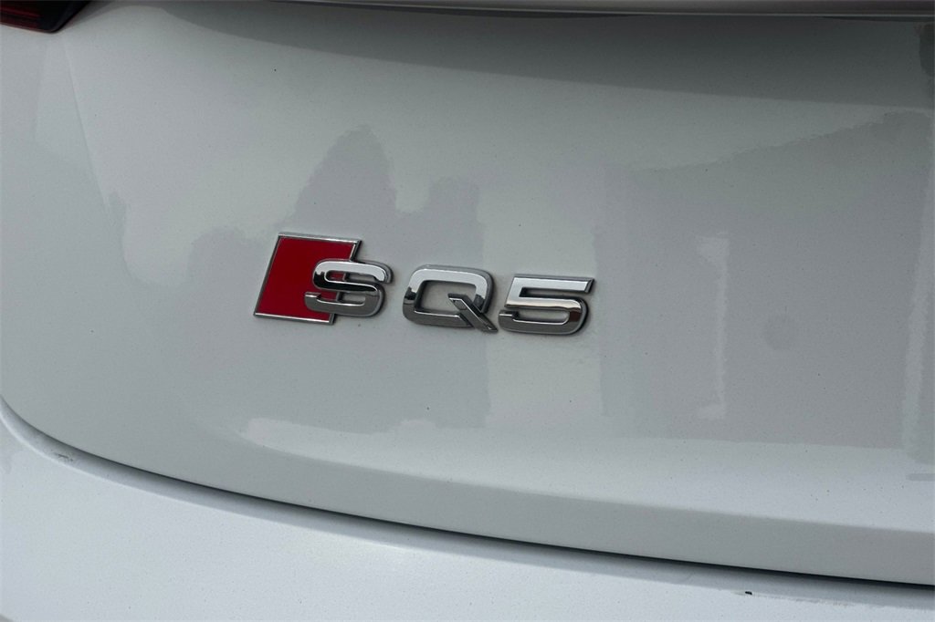 Used 2023 Audi SQ5 Premium Plus w/ Premium Plus Package image 39