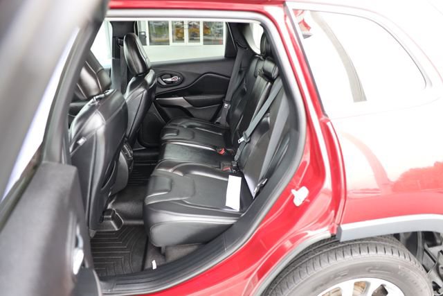 Used 2021 Jeep Cherokee Latitude Lux w/ Comfort/Convenience Group image 40