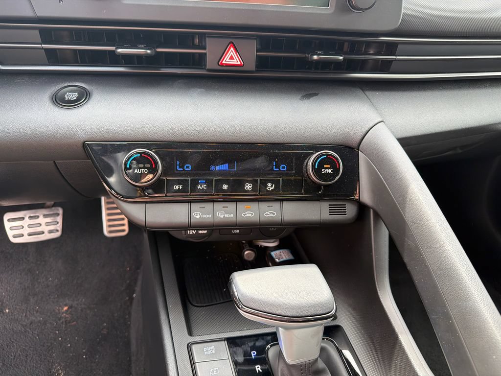 Certified 2025 Hyundai Elantra Sport FWD image 27