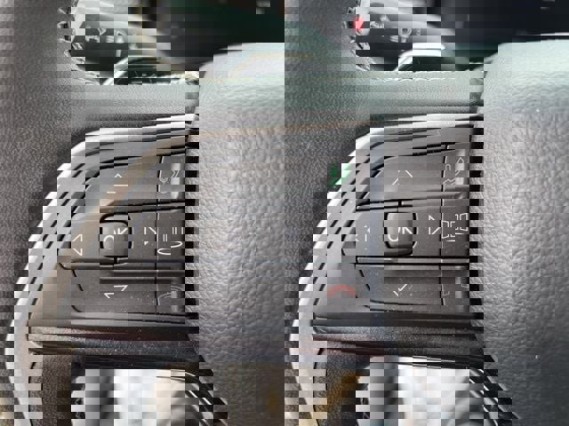 Certified 2023 Jeep Grand Cherokee Laredo w/ Luxury Tech Group I image 21