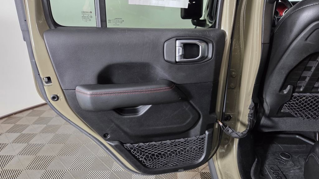 Used 2020 Jeep Gladiator Rubicon w/ Dual Top Group image 28