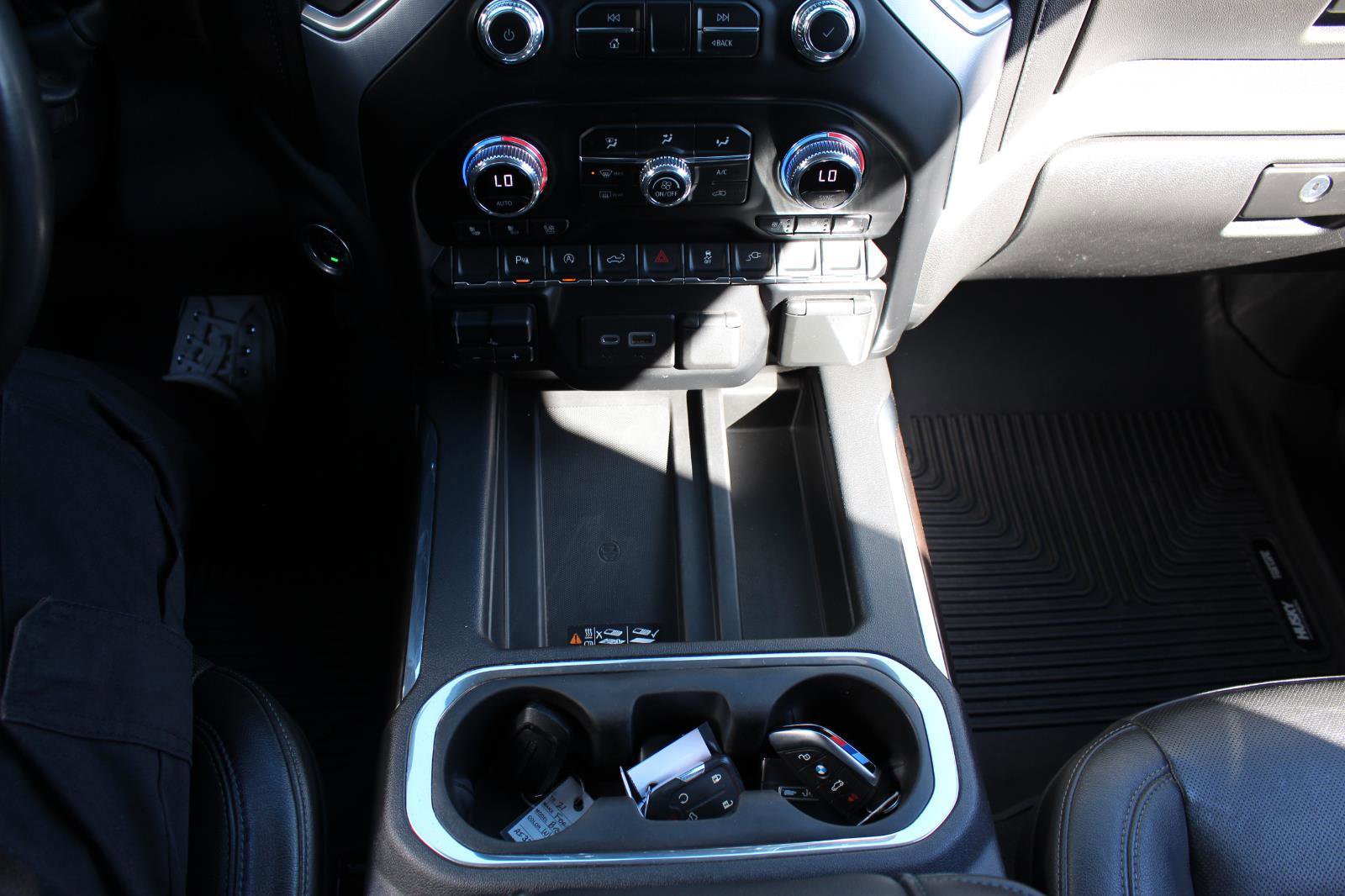 Used 2020 GMC Sierra 1500 SLT w/ SLT Premium Package image 24