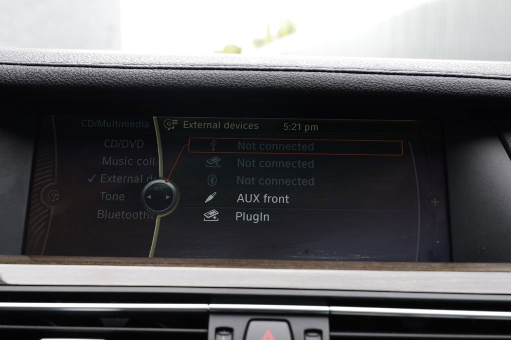 Used 2012 BMW 740Li image 41