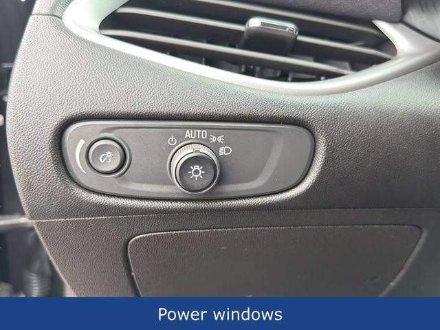 Used 2025 Chevrolet Malibu LT FWD image 14