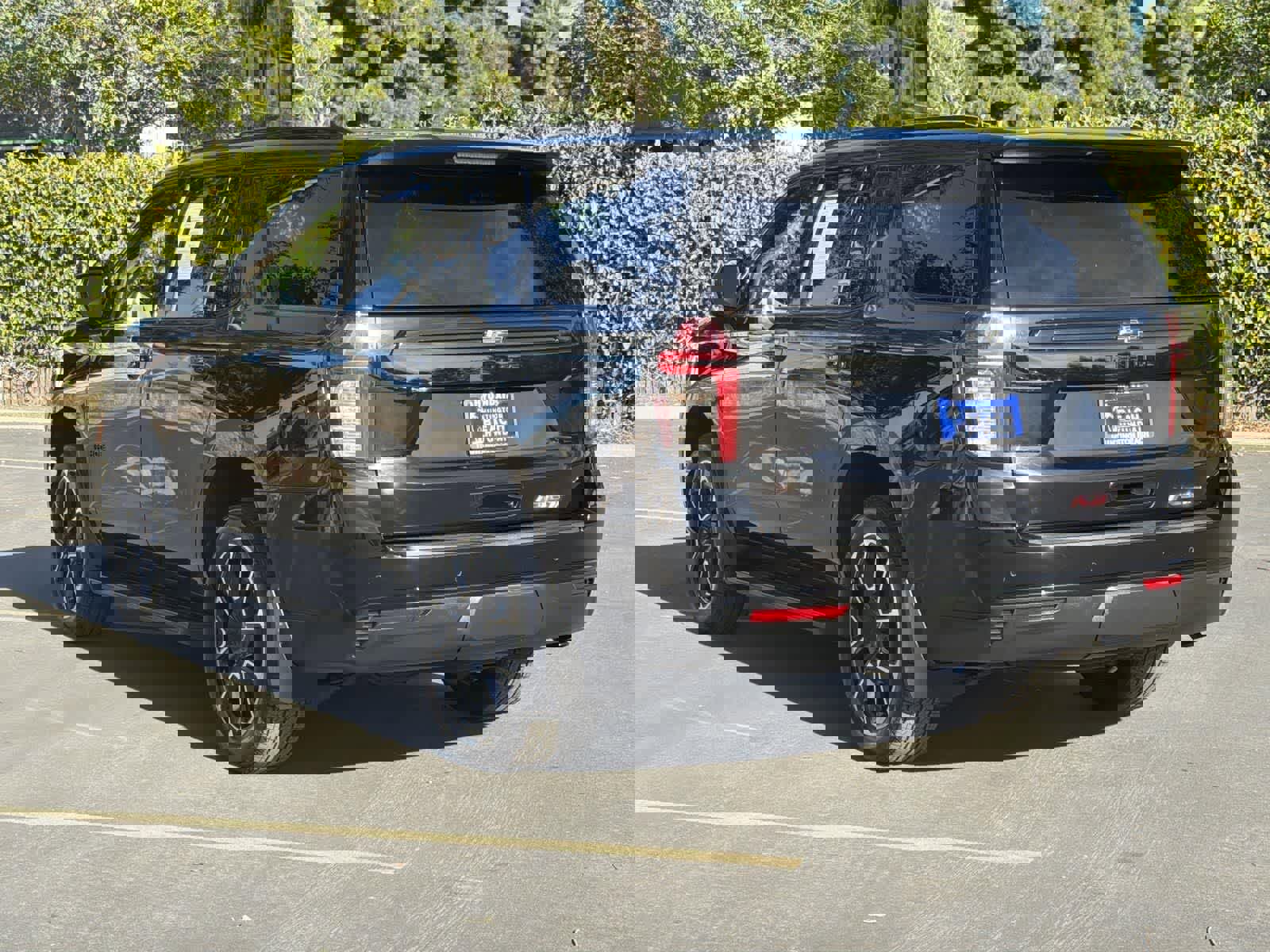 Used 2023 Chevrolet Tahoe RST image 4