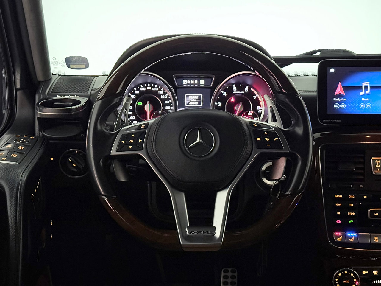 Used 2014 Mercedes-Benz G 63 AMG 4MATIC image 31