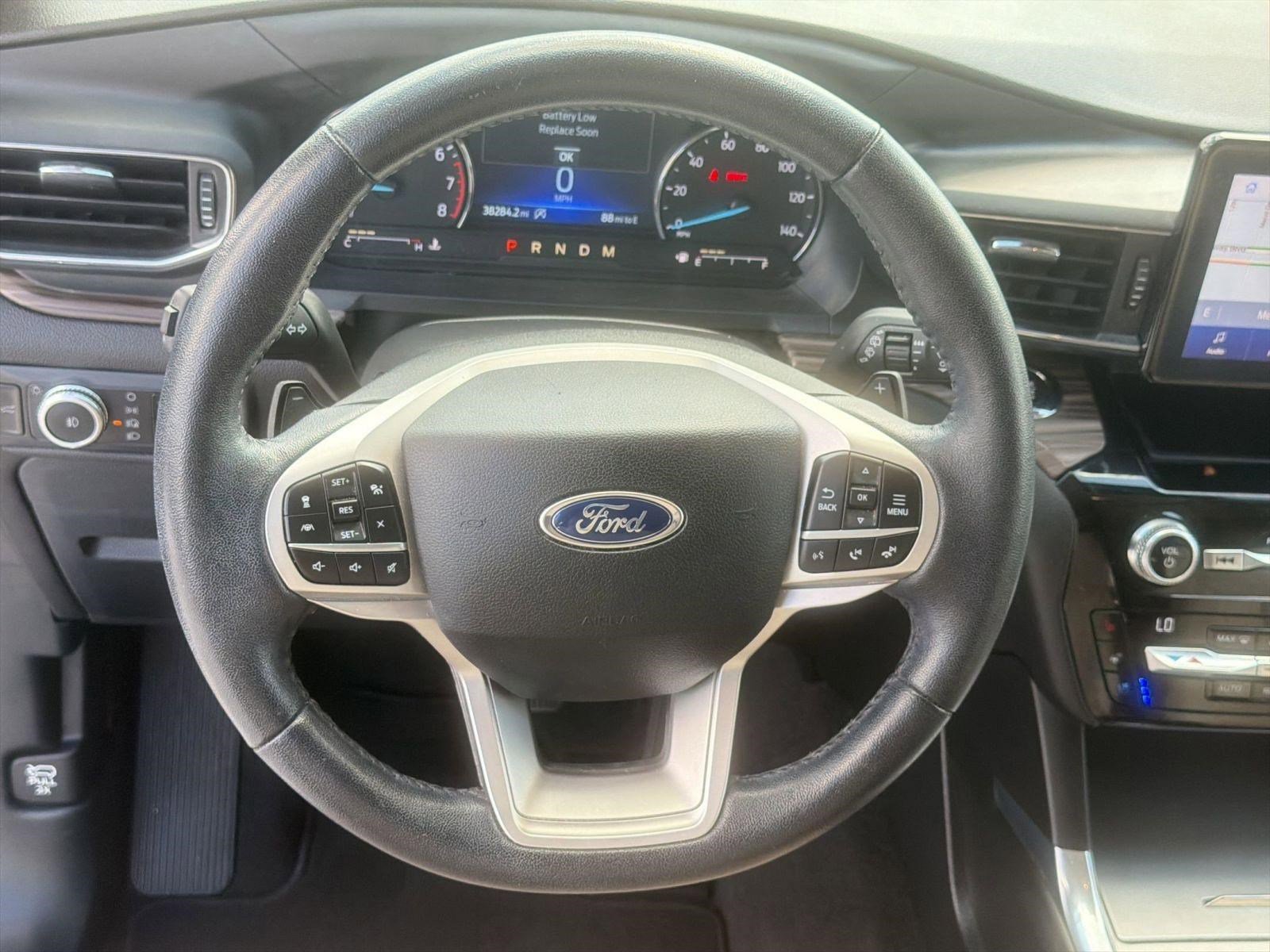 Used 2021 Ford Explorer Limited w/ Equipment Group 301A image 17