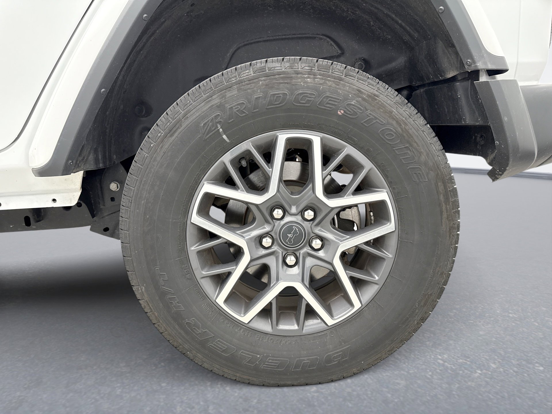 Used 2025 Jeep Wrangler Unlimited Sahara image 13