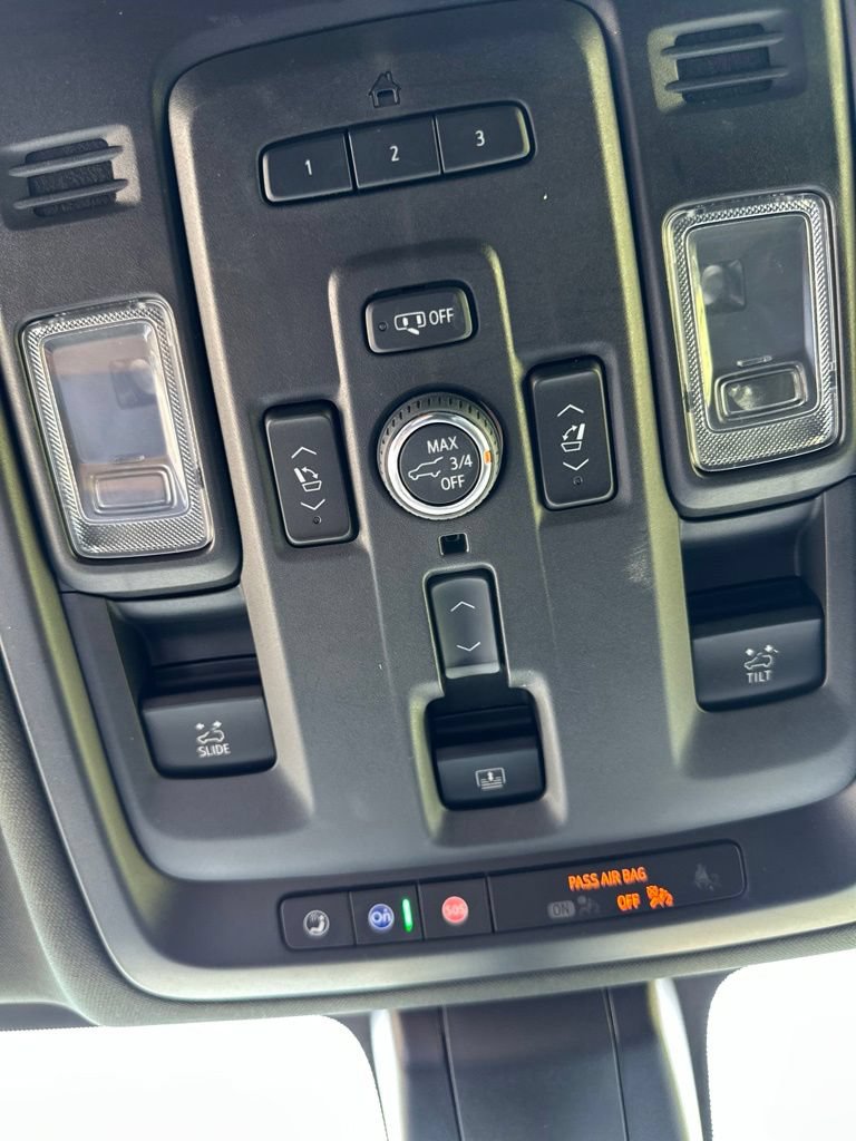 Certified 2022 GMC Yukon Denali w/ Advanced Technology Package AWD/4WD image 20