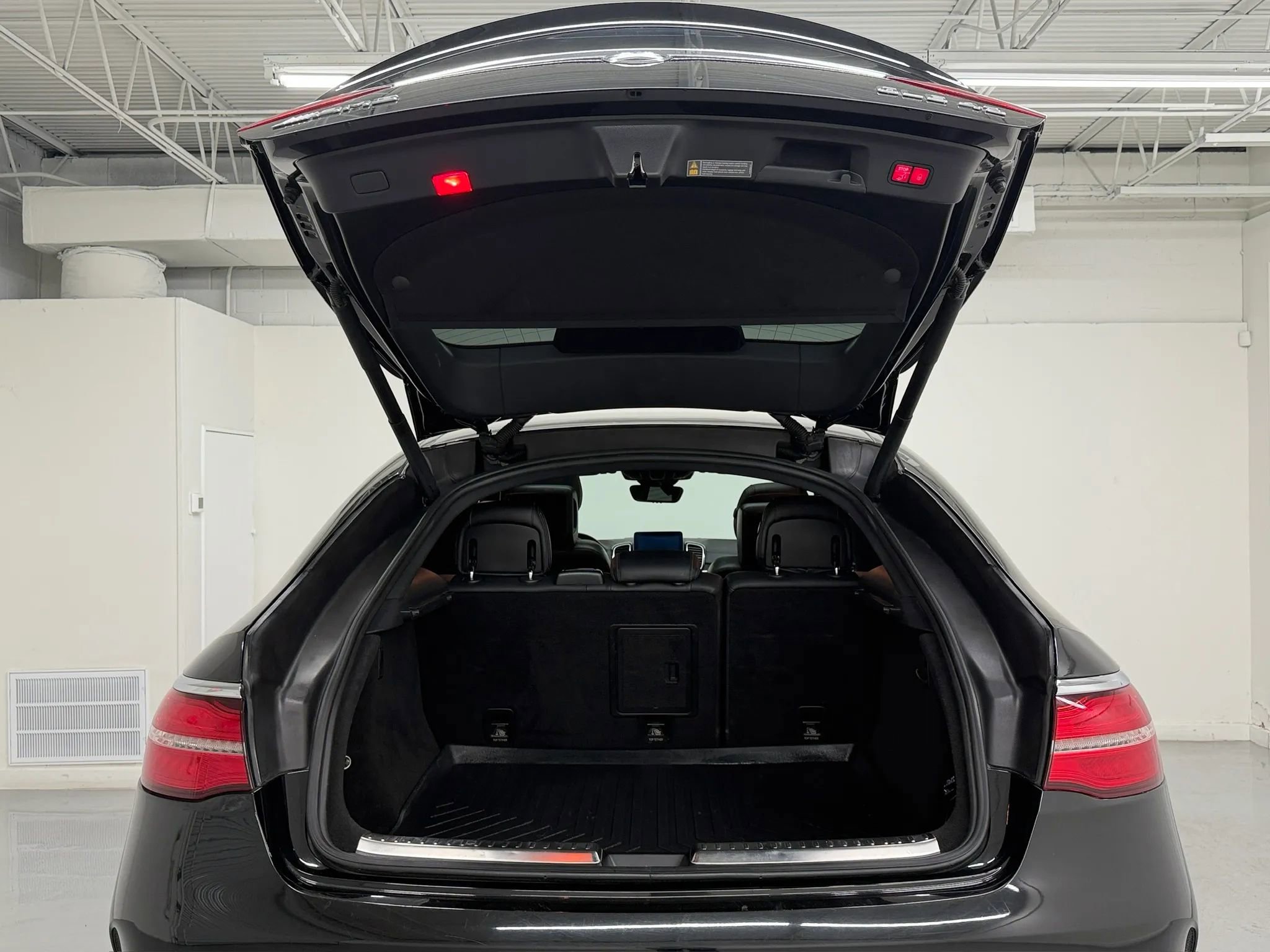 Used 2017 Mercedes-Benz GLE 43 AMG 4MATIC Coupe image 36