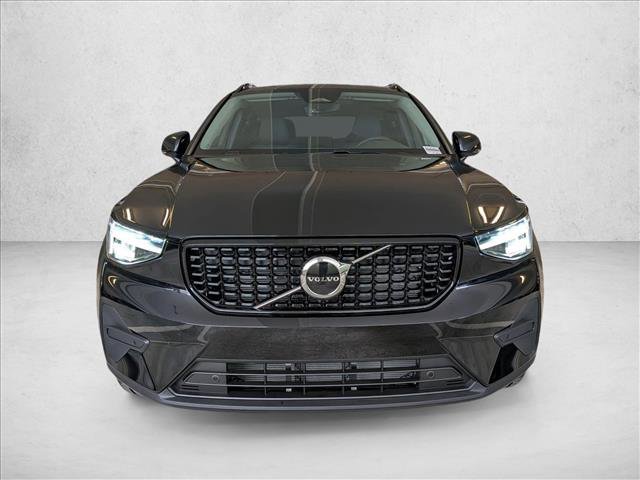 New 2026 Volvo XC40 B4 Core w/ Climate Package image 6