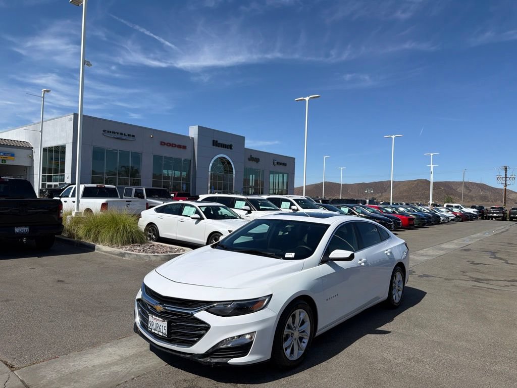Used 2022 Chevrolet Malibu LT FWD image 4