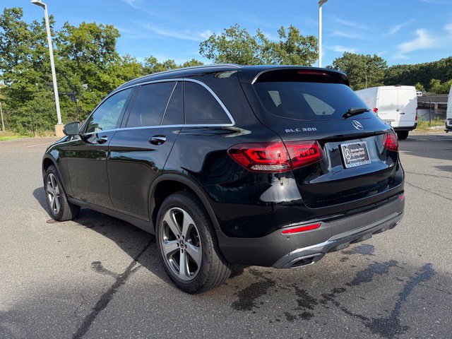 Used 2022 Mercedes-Benz GLC 300 4MATIC w/ Multimedia Package Lite image 5