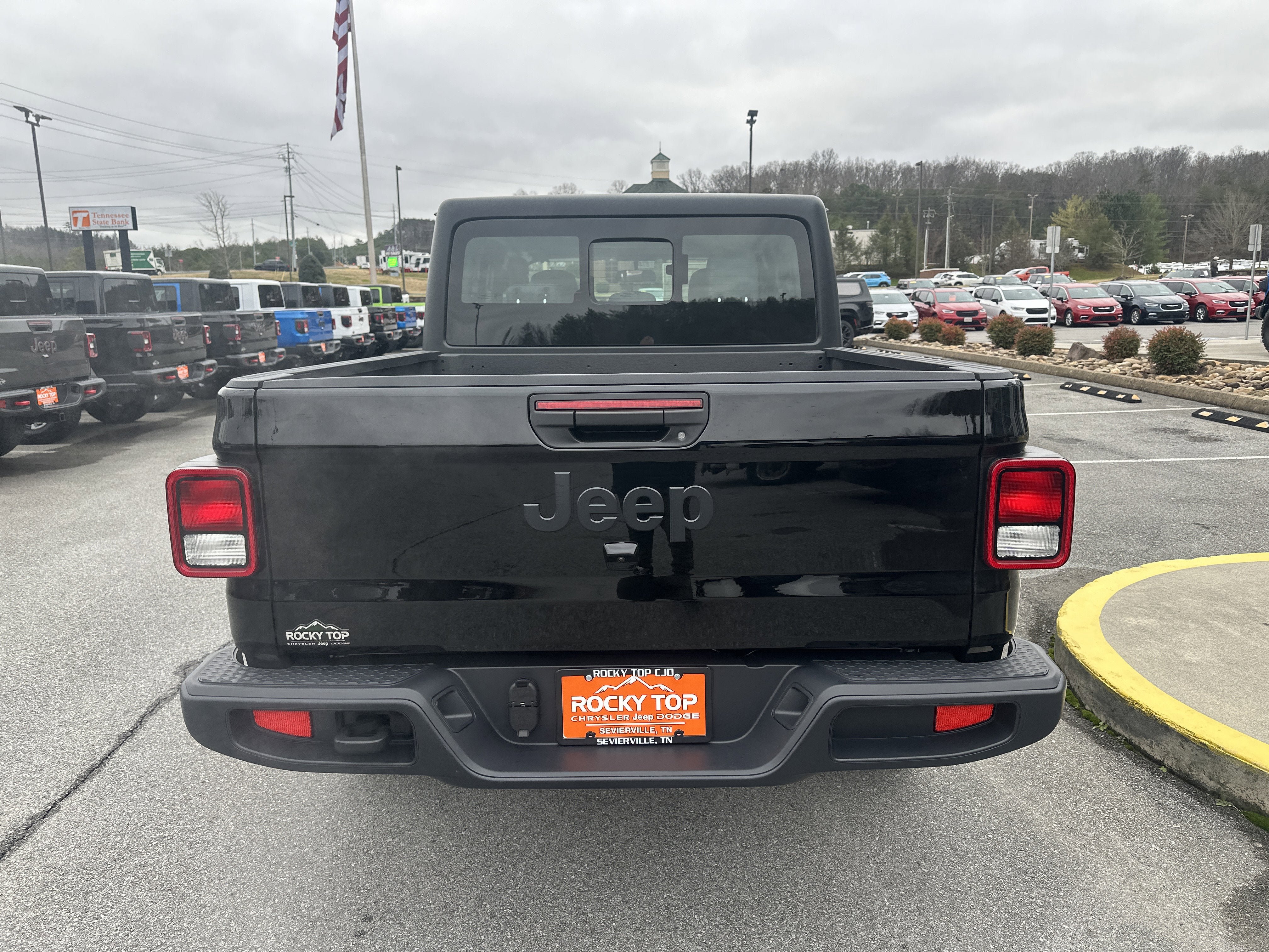 New 2026 Jeep Gladiator Sport AWD/4WD image 8