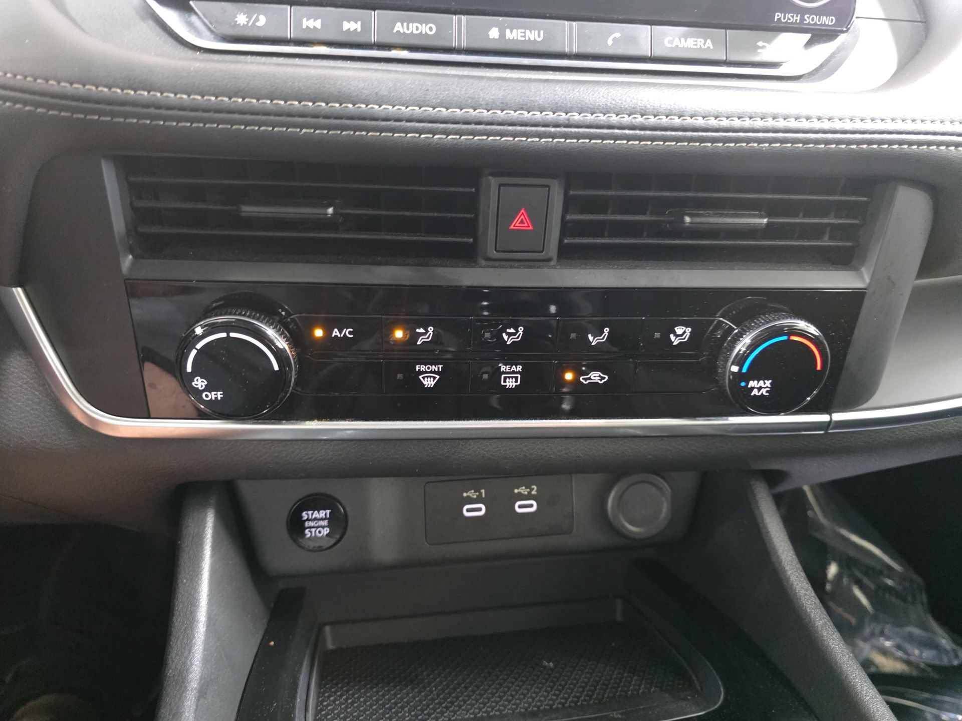 Used 2024 Nissan Rogue S AWD/4WD image 23