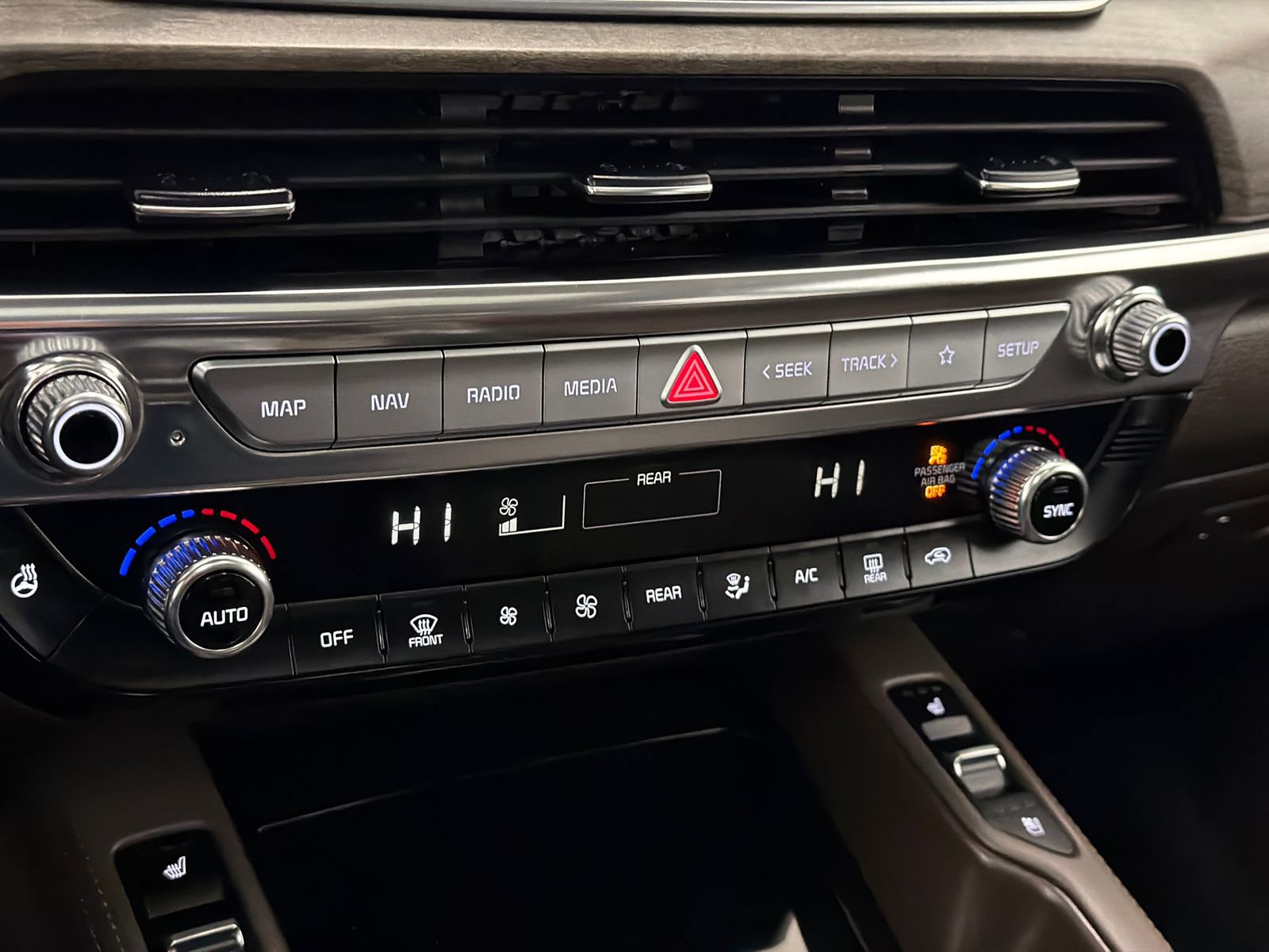 Used 2022 Kia Telluride SX image 29