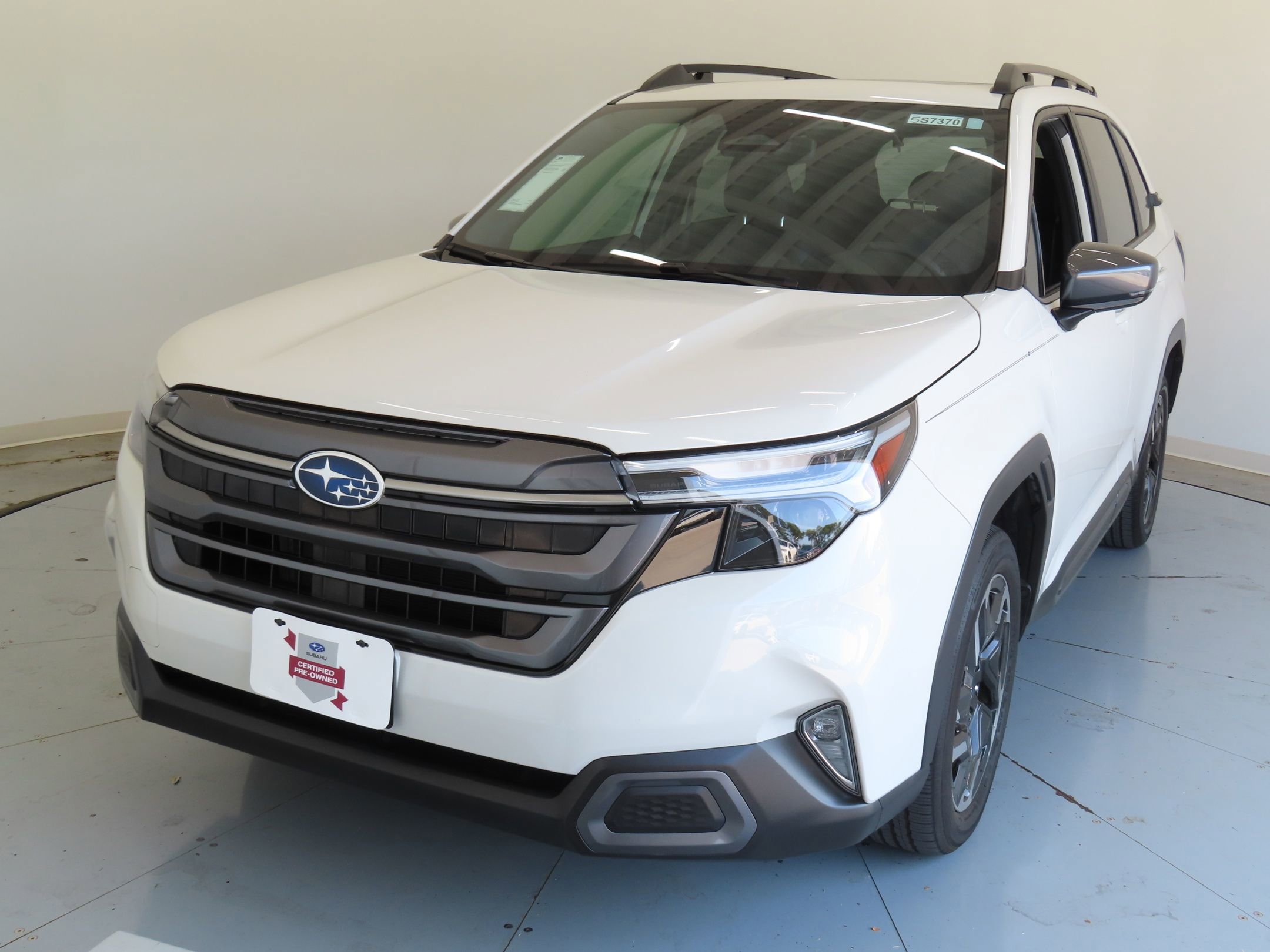 Used 2025 Subaru Forester Limited image 9