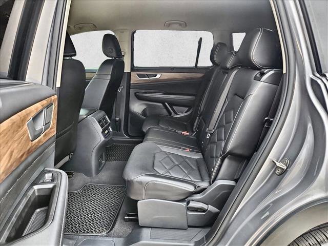 Used 2024 Volkswagen Atlas SE FWD image 24